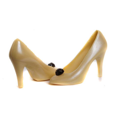 High Heel, Milk chocolate shoe paire brushed with edible pearl luster - Jacky-O